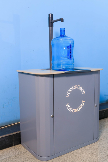 Стойки для залпового налива воды в большую тару