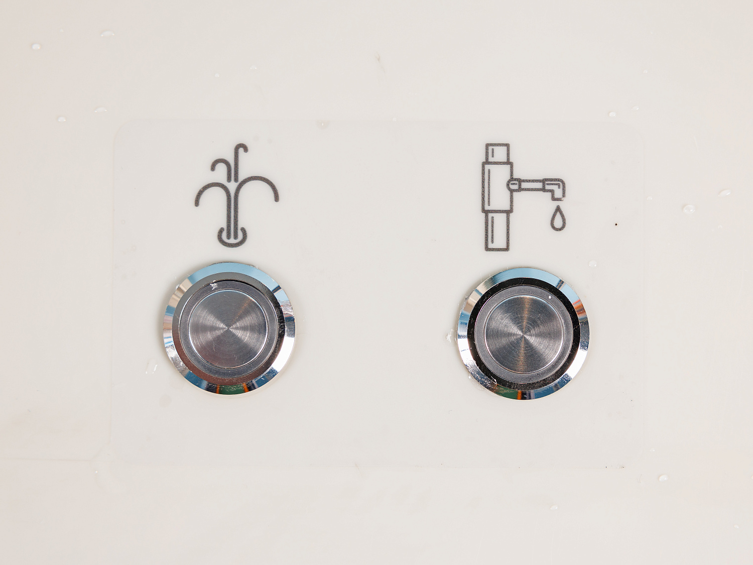 Стойки для залпового налива воды в большую тару