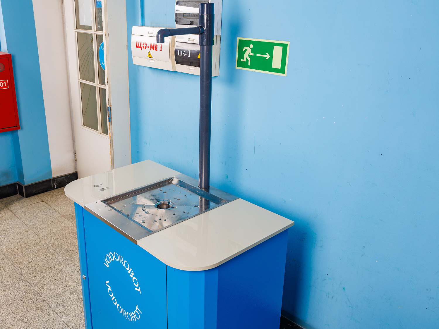 Стойки для залпового налива воды в большую тару