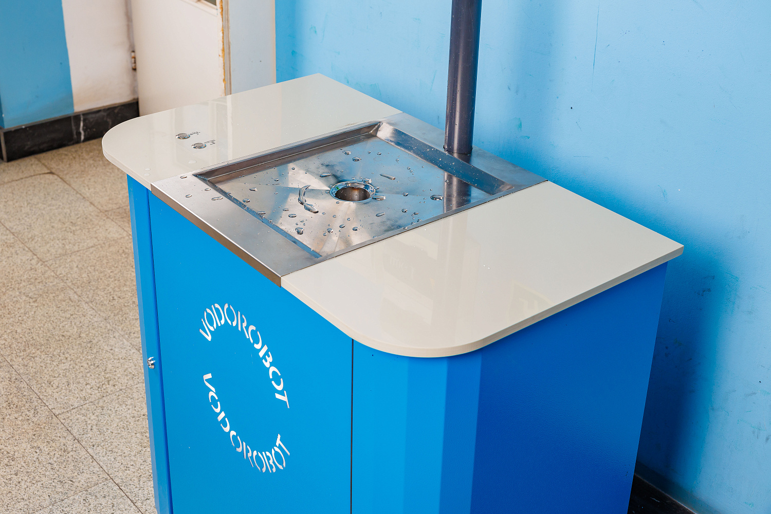 Стойки для залпового налива воды в большую тару